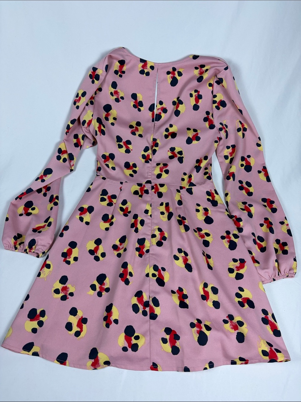 BCBGeneration Pink Floral-Spot Twist-Front Dress - Picture 4 of 10